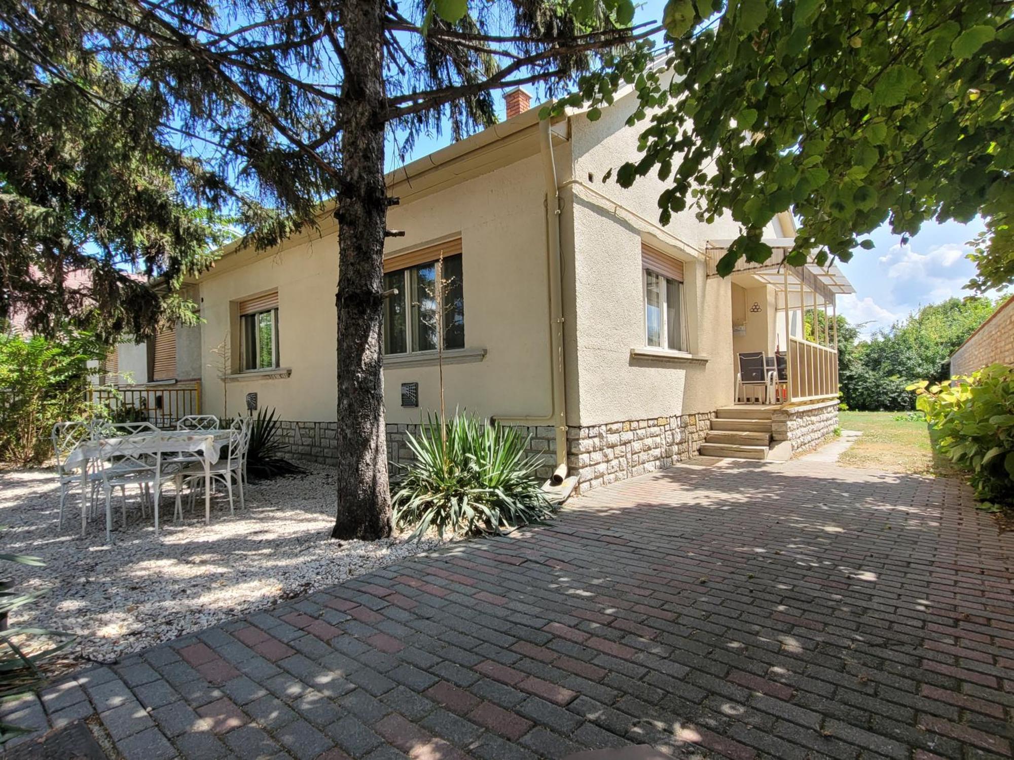Ferienwohnung Tulipan Vendeghaz Siófok Exterior foto